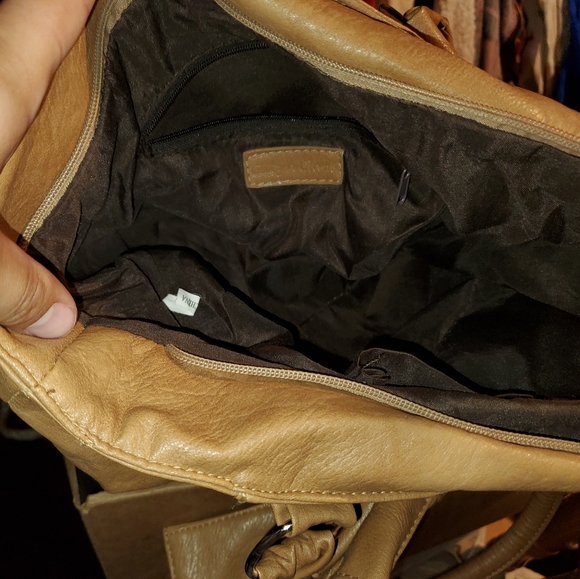 Purses - Picture 12 of 15